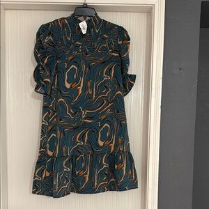 Elegant Swirl Pattern Dress